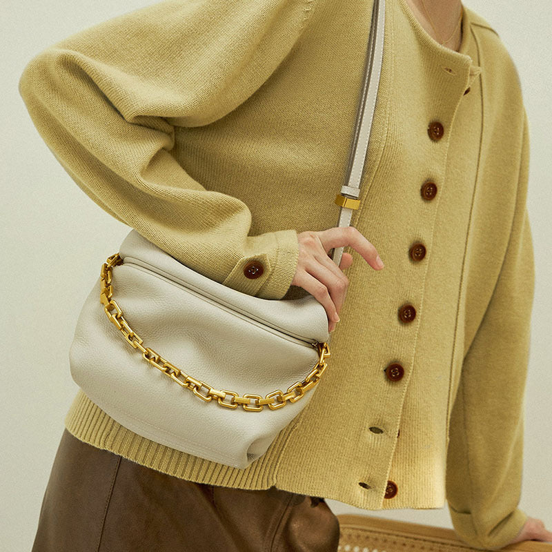 Sac nuage Astérope Pervenche Paris – cuir plissé à chaîne – photo 2