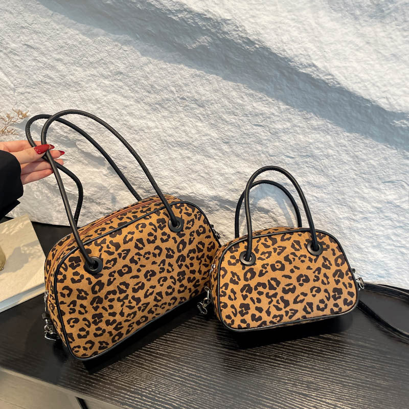 Sac Howlite Pervenche Paris – léopard velours