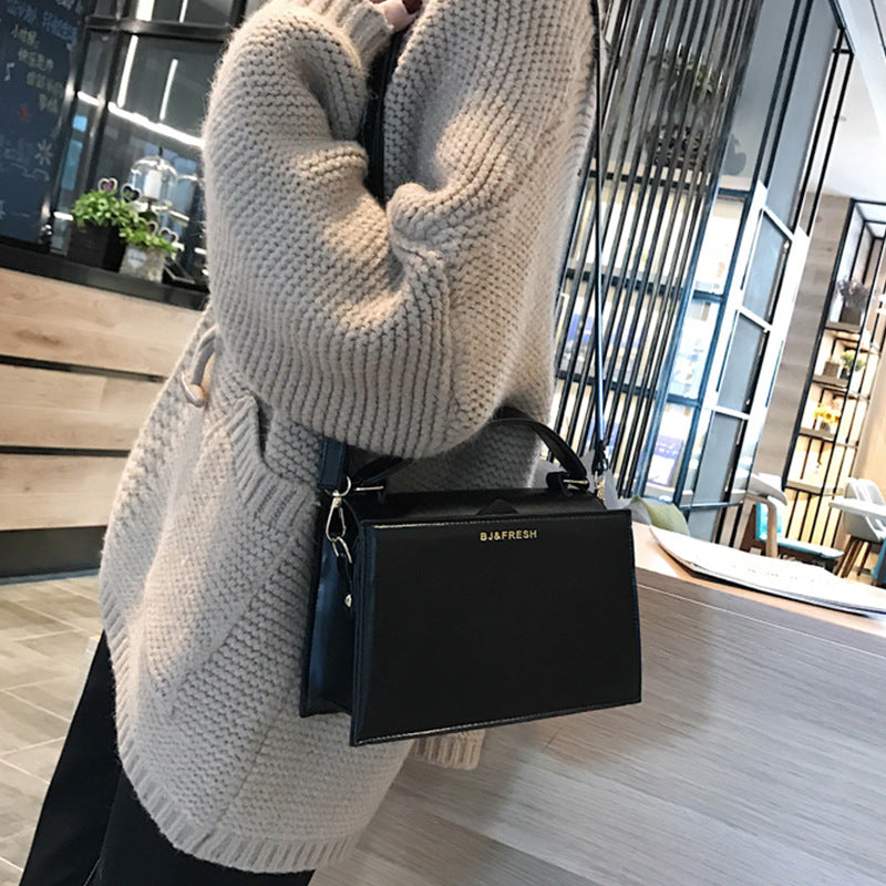 Sac Saphir Pervenche Paris – boîte – photo 4