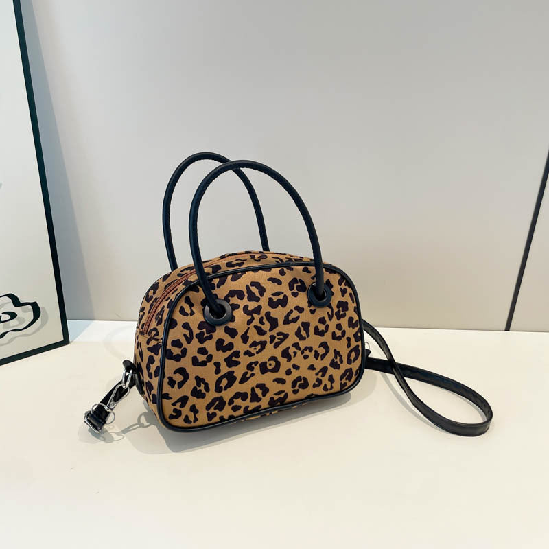 Sac Howlite Pervenche Paris – léopard velours – photo 3