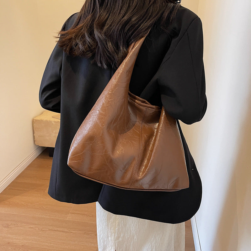Sac Rigel Pervenche Paris – porté épaule et sa pochette – photo 2