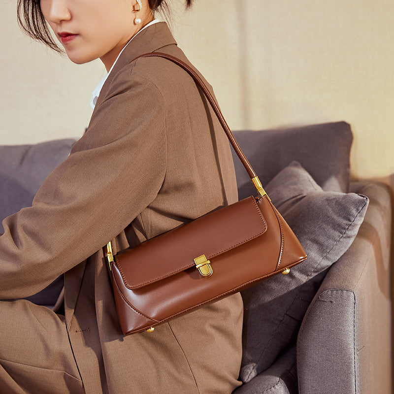 Sac baguette Adhara Pervenche Paris – cuir