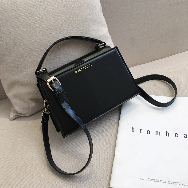 Sac Saphir Pervenche Paris – boîte – photo 6