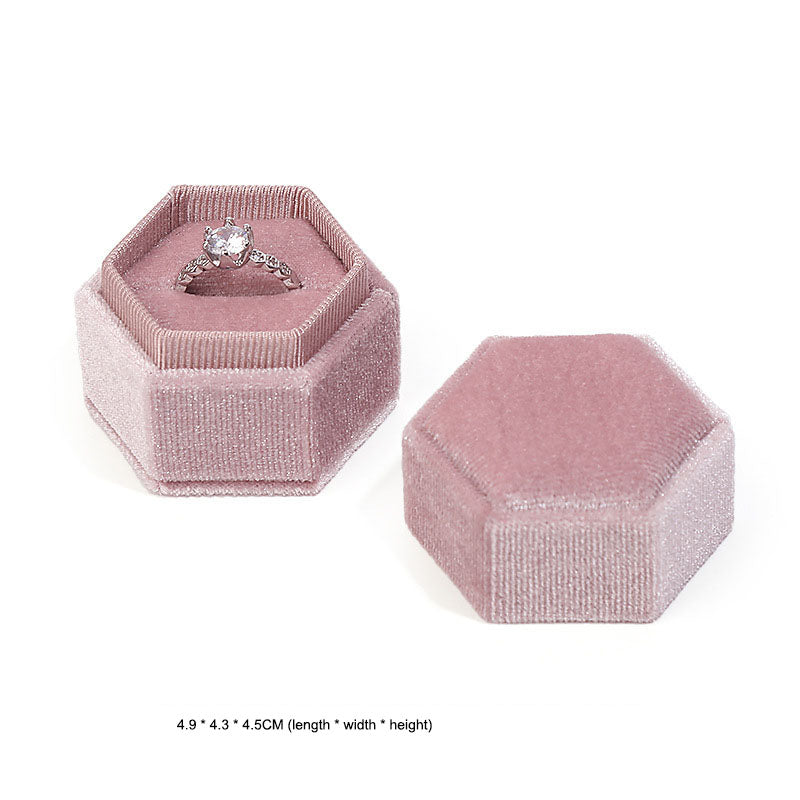 Écrin Sugilite Pervenche Paris – hexagonal velours