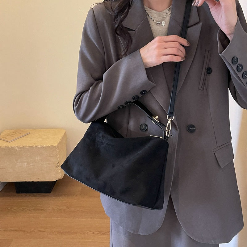 Sac Hématite Pervenche Paris – porté épaule effet daim