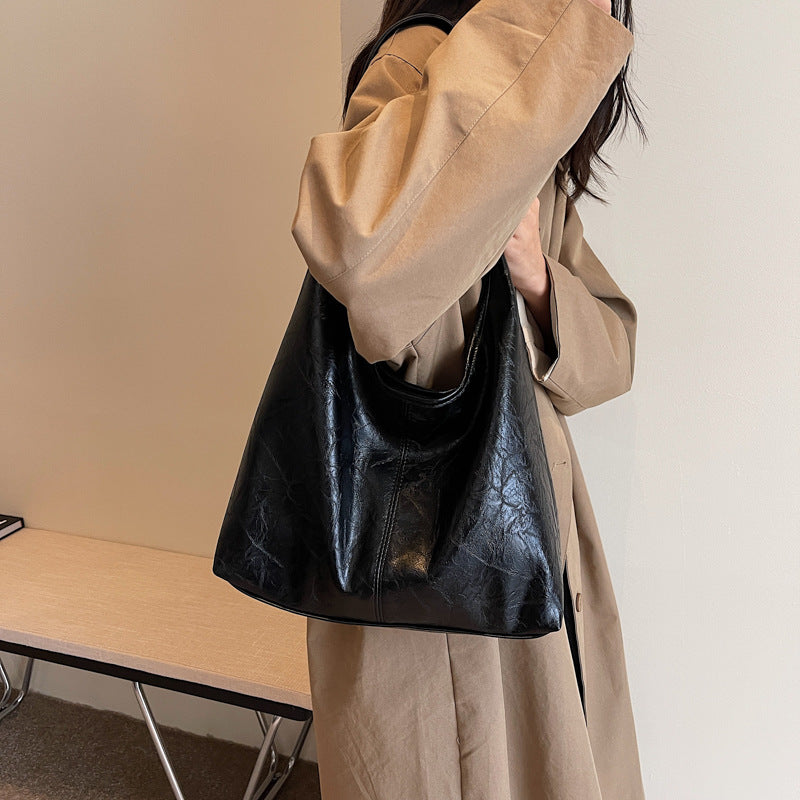 Sac Rigel Pervenche Paris – porté épaule et sa pochette – photo 3